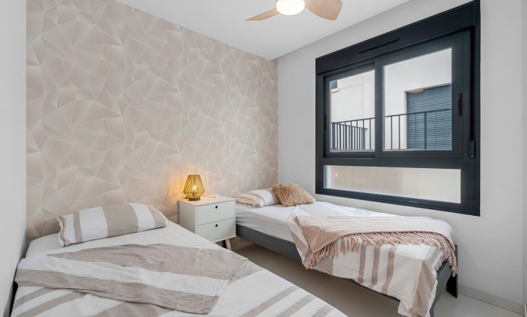 Wederverkoop - 1. Apartment / flat - San Miguel de Salinas - Urbanizaciones