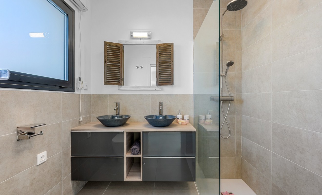 Wederverkoop - Independent villa - Calasparra - Urbanización coto riñales