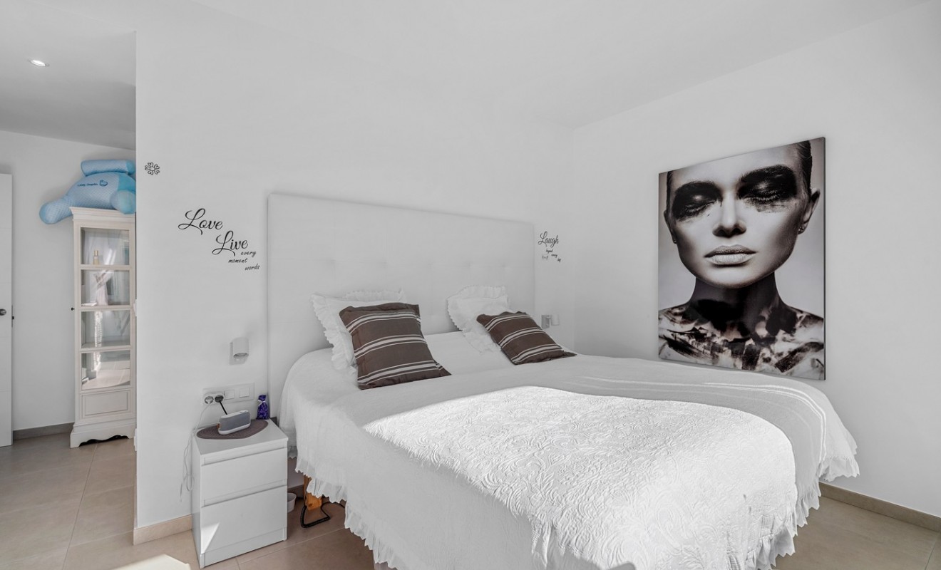 Wederverkoop - Independent villa - Calasparra - Urbanización coto riñales