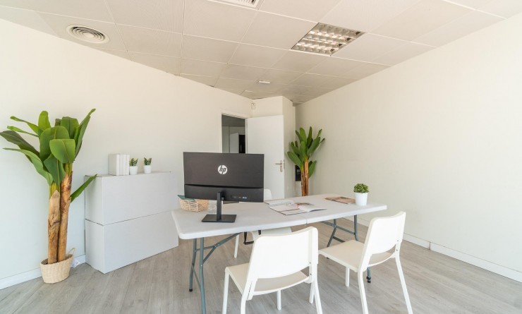 Location longue durée - Commercial Unit - Orihuela Costa - Playa Flamenca