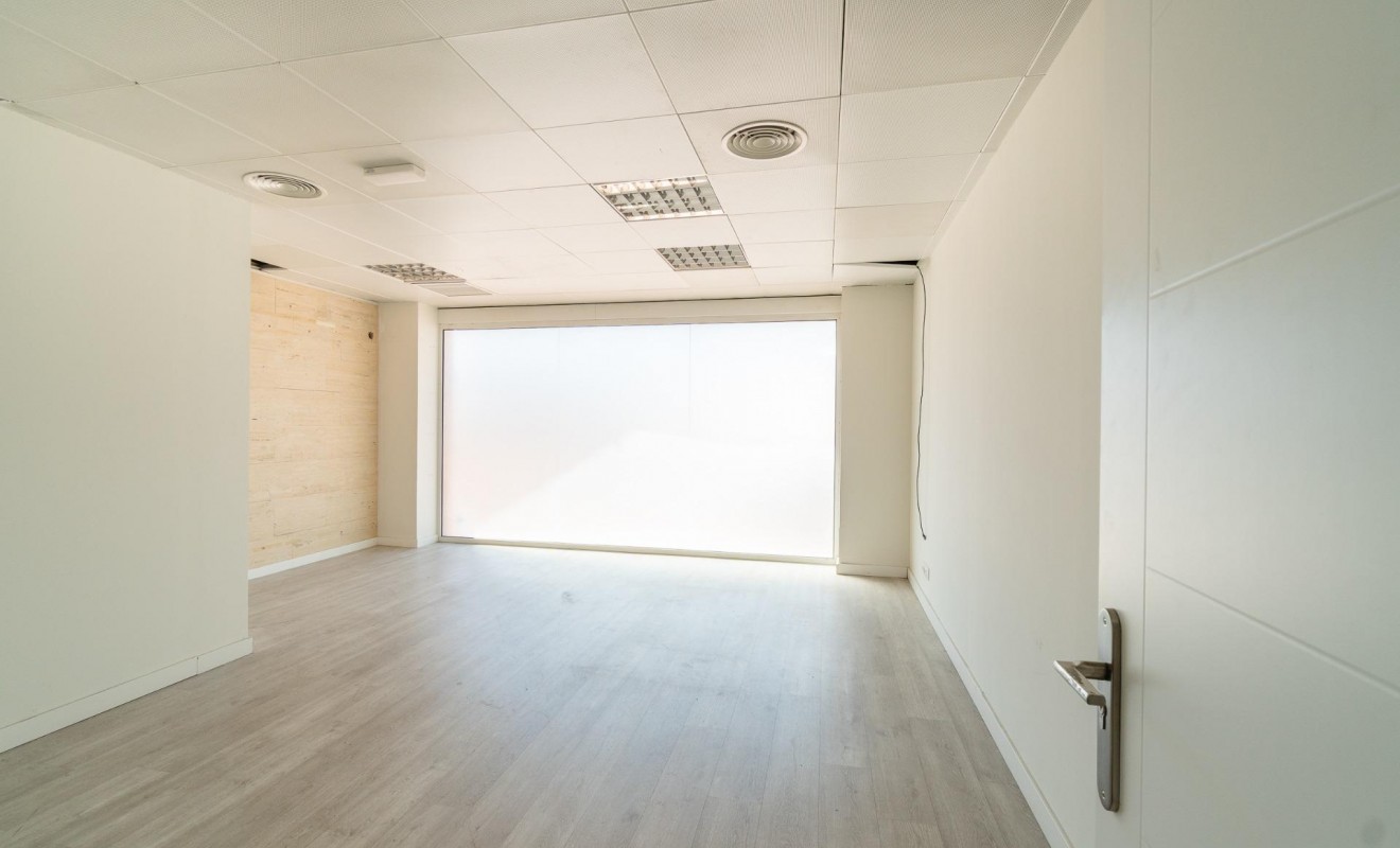 Location longue durée - Commercial Unit - Orihuela Costa - Playa Flamenca