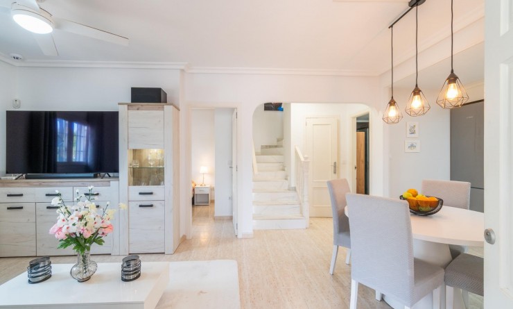 Wederverkoop - Chalet - Orihuela Costa - Zeniamar-Horizonte-La Campana