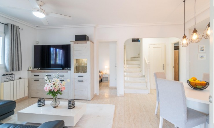 Wederverkoop - Chalet - Orihuela Costa - Zeniamar-Horizonte-La Campana