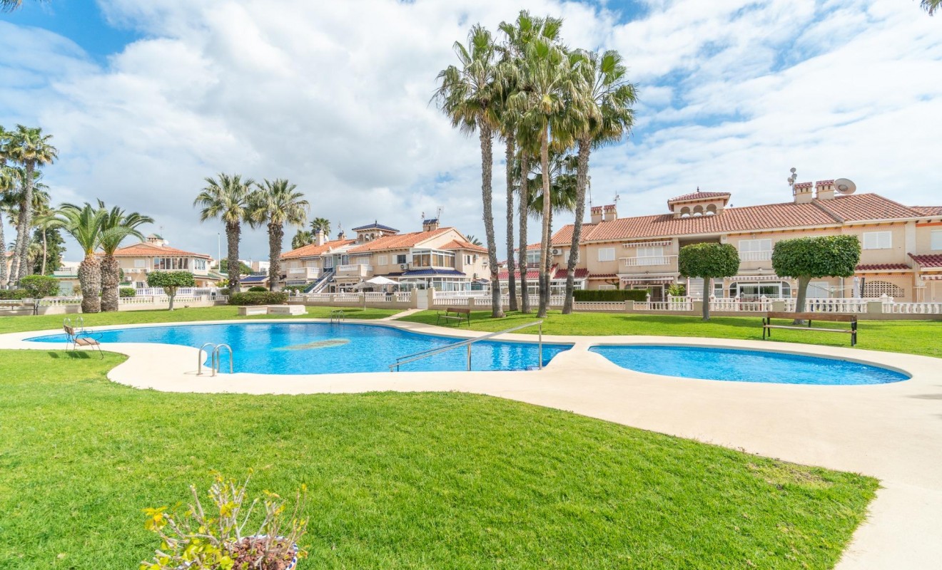 Wederverkoop - Chalet - Orihuela Costa - Zeniamar-Horizonte-La Campana