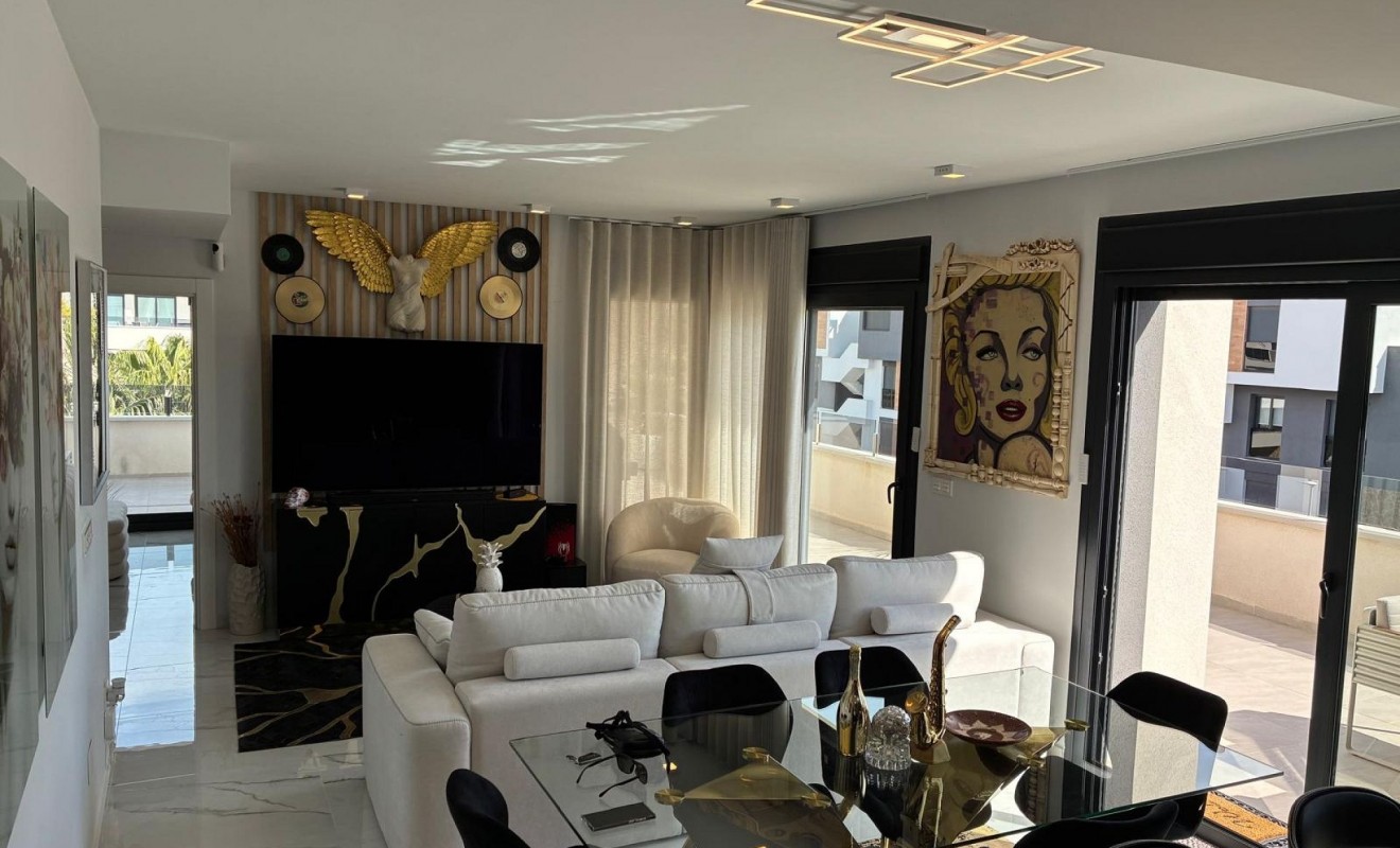 Revente - Attique - Los Altos