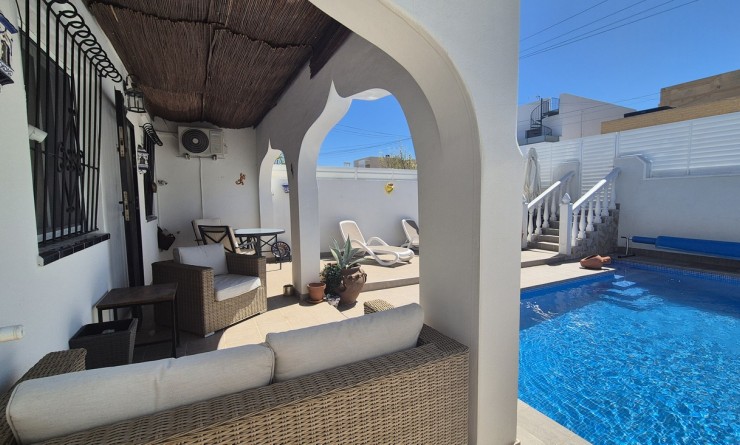 Wederverkoop - Bungalow - Villamartín - Costa Blanca