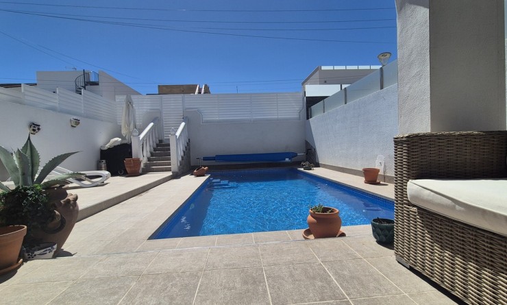 Wederverkoop - Bungalow - Villamartín - Costa Blanca