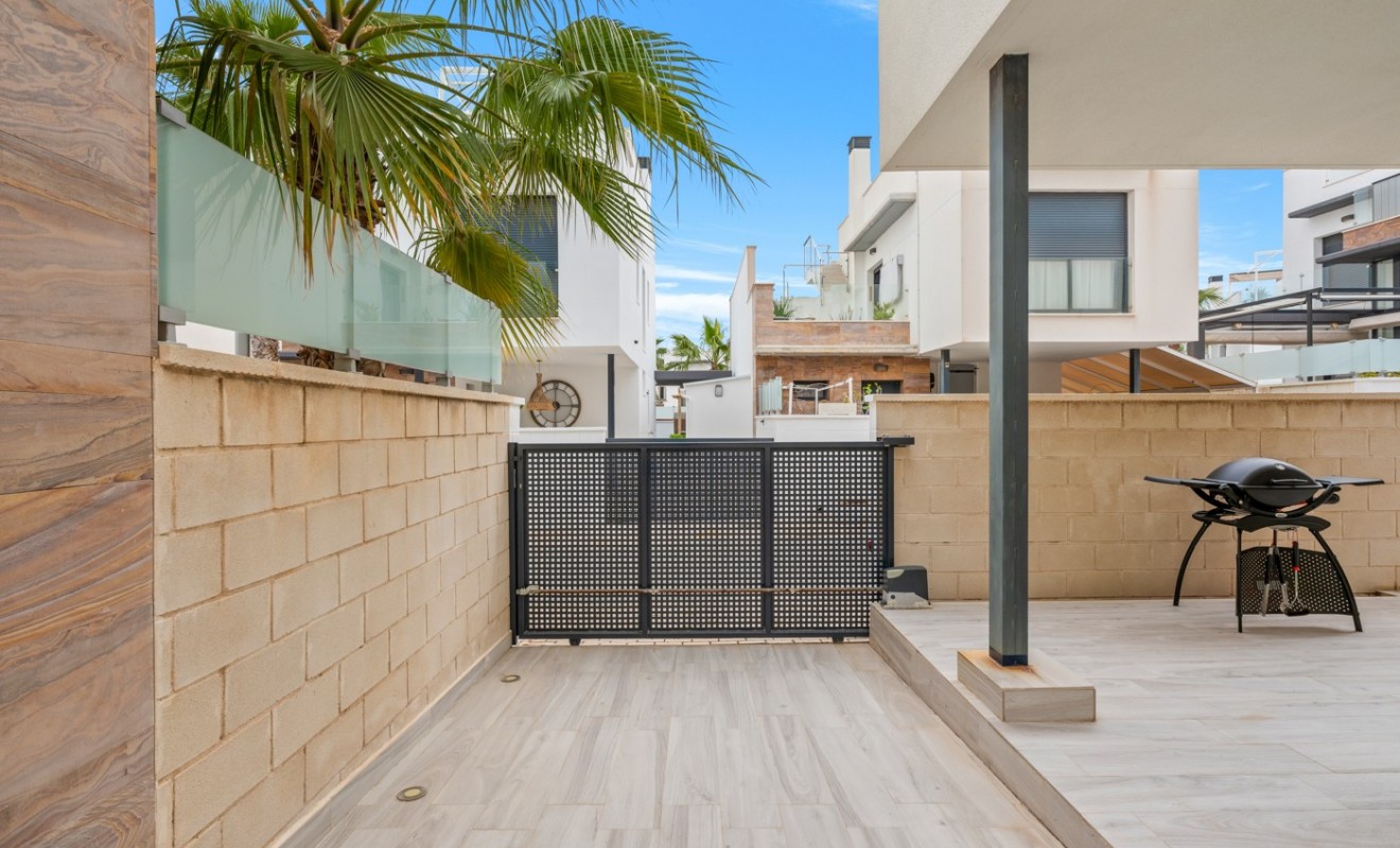 Revente - Villa - Orihuela Costa - Lomas de Cabo Roig