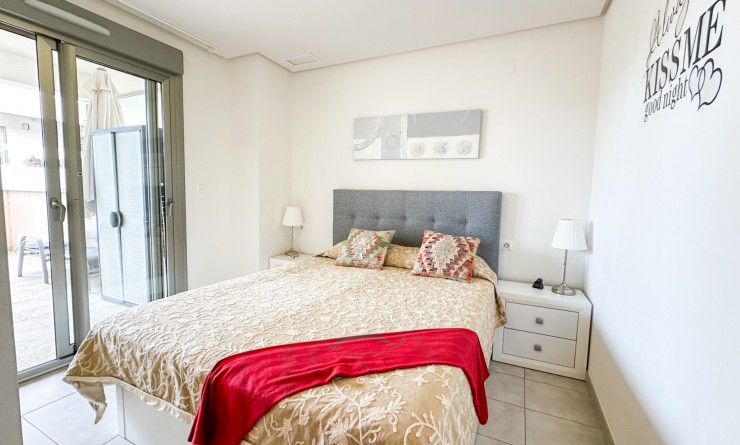 Wederverkoop - Apartment / flat - Orihuela Costa - Los Dolses