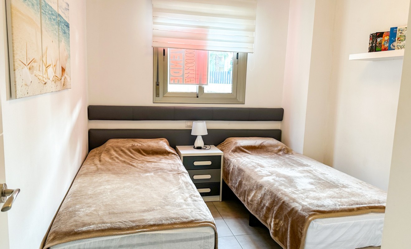 Wederverkoop - Apartment / flat - Orihuela Costa - Los Dolses