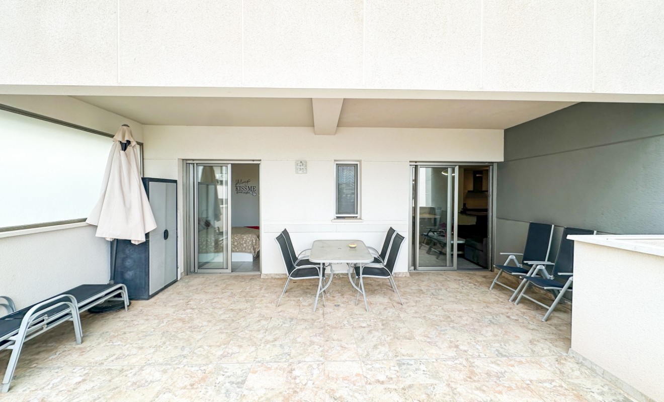 Wederverkoop - Apartment / flat - Orihuela Costa - Los Dolses