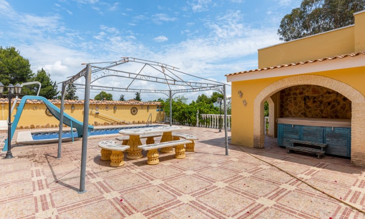 Sale - Villa - Jacarilla