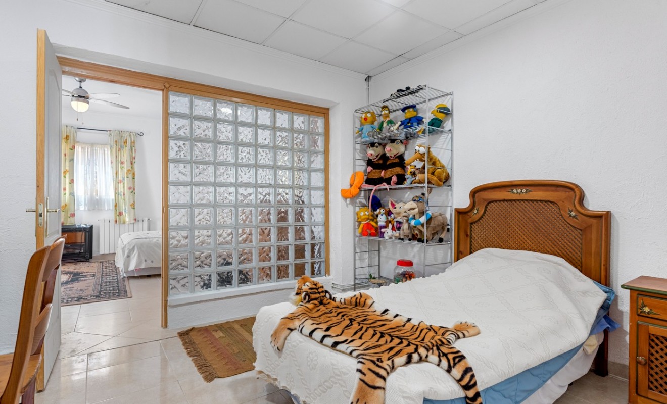 Sale - Villa - Jacarilla