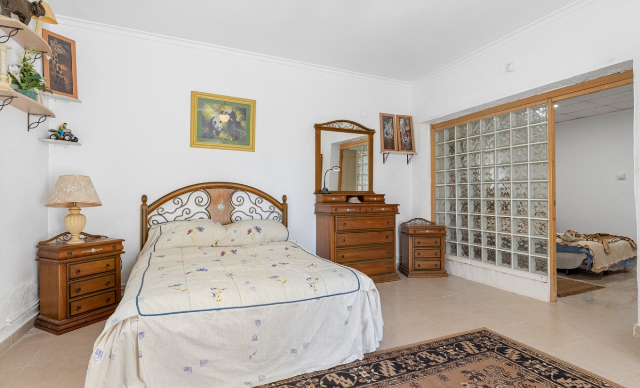 Sale - Villa - Jacarilla