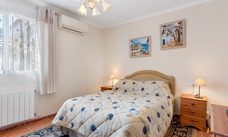 Sale - Villa - Jacarilla