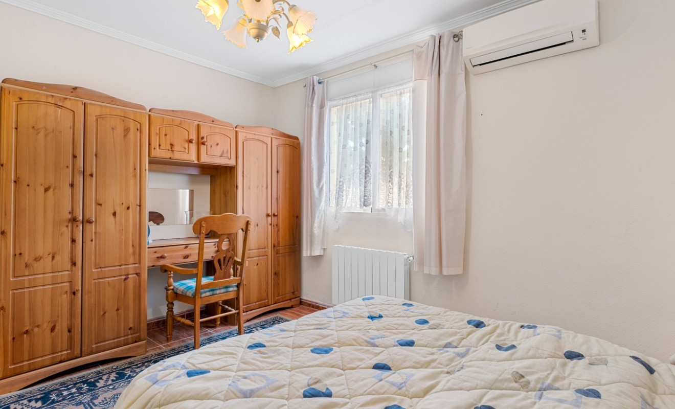 Sale - Villa - Jacarilla