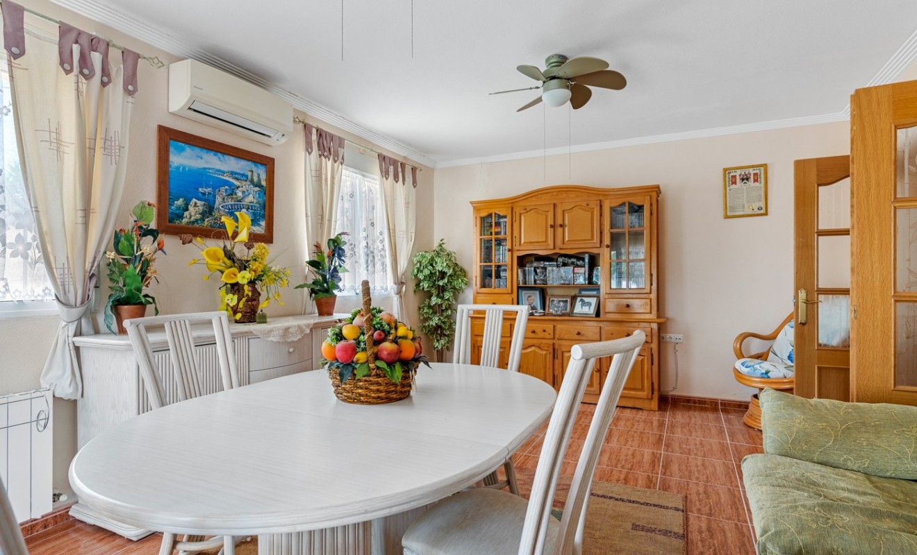 Sale - Villa - Jacarilla