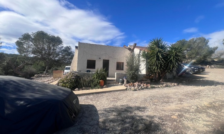 Sale - Country Property/Finca - Torremendo