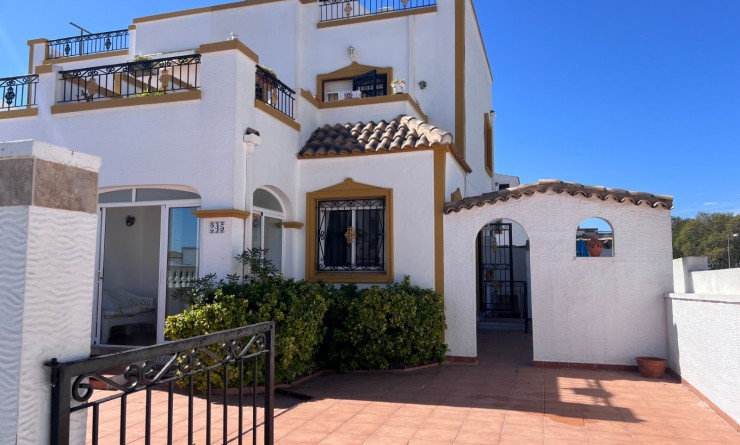 Wederverkoop - House - Orihuela - Entre Naranjos Vistabella