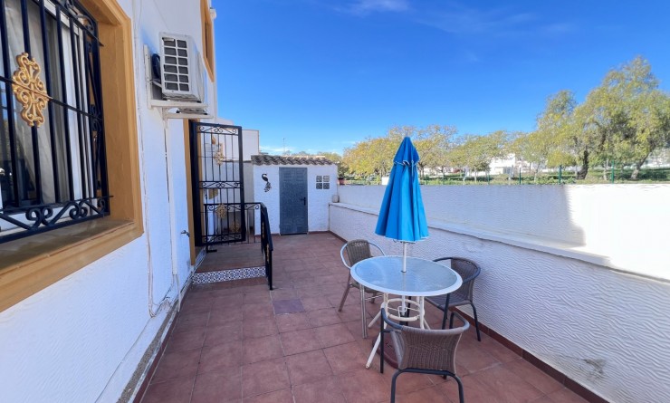 Wederverkoop - House - Orihuela - Entre Naranjos Vistabella