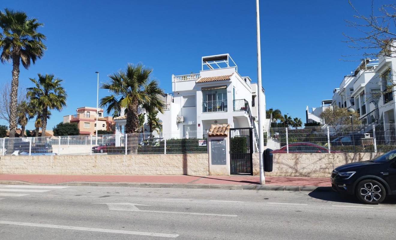 Revente - Bungalow - Torrevieja - Aguas Nuevas