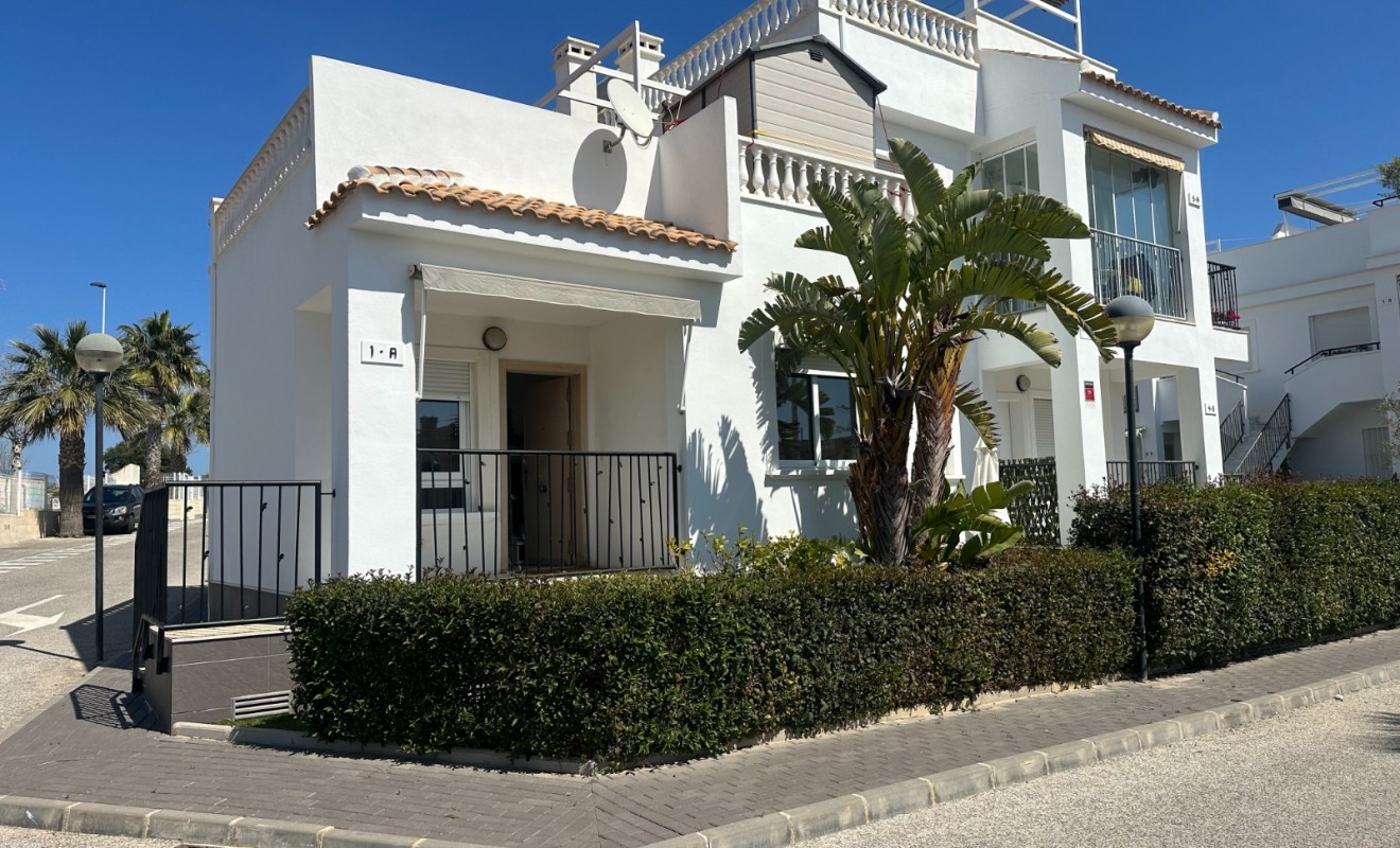 Revente - Bungalow - Torrevieja - Aguas Nuevas