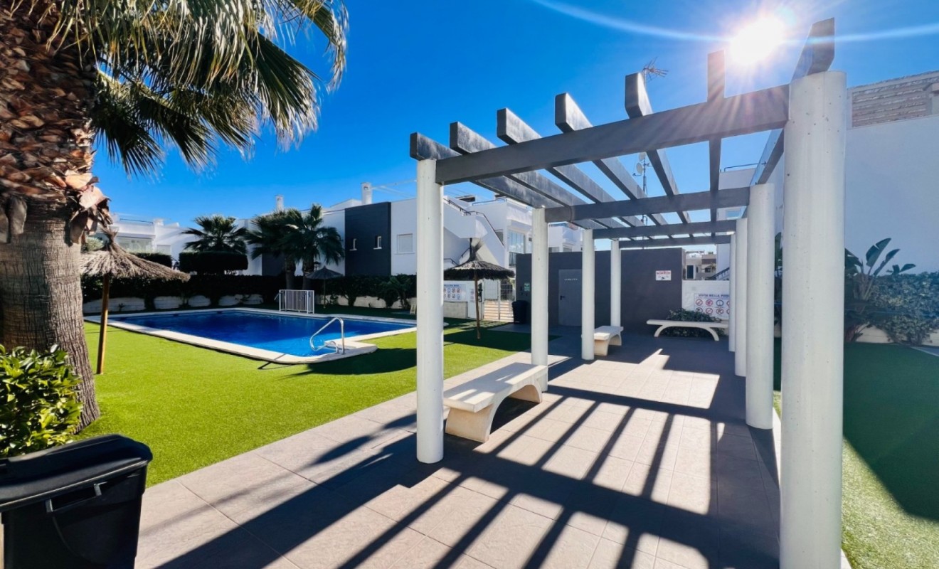 Revente - Bungalow - Torrevieja - Aguas Nuevas
