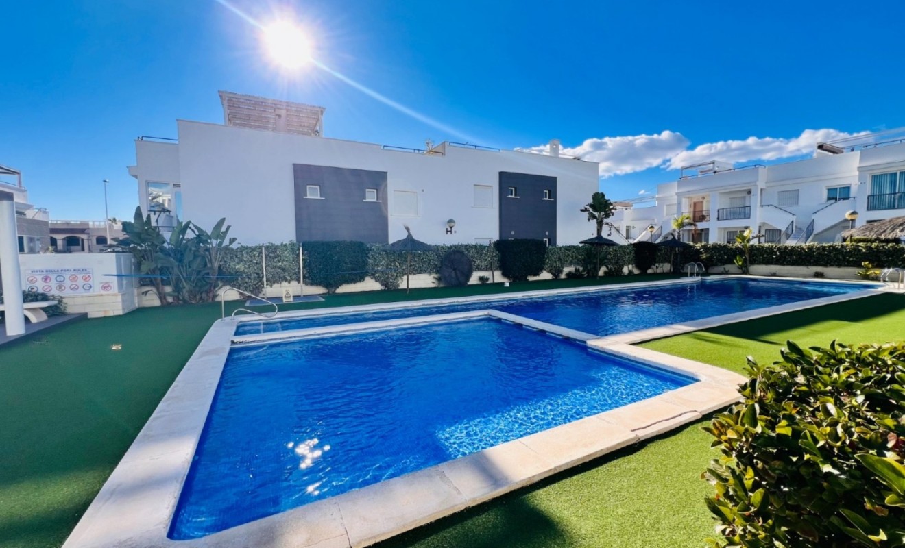 Revente - Bungalow - Torrevieja - Aguas Nuevas