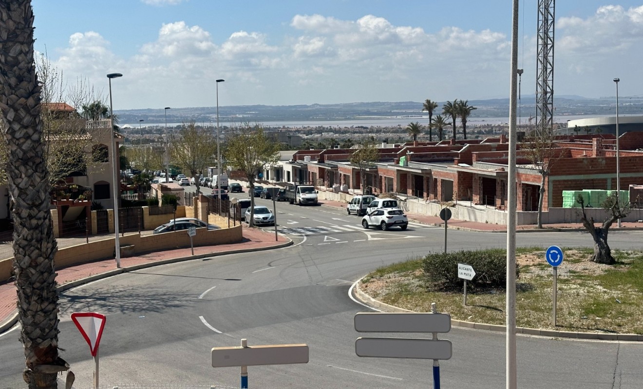 Revente - Bungalow - Torrevieja - Aguas Nuevas