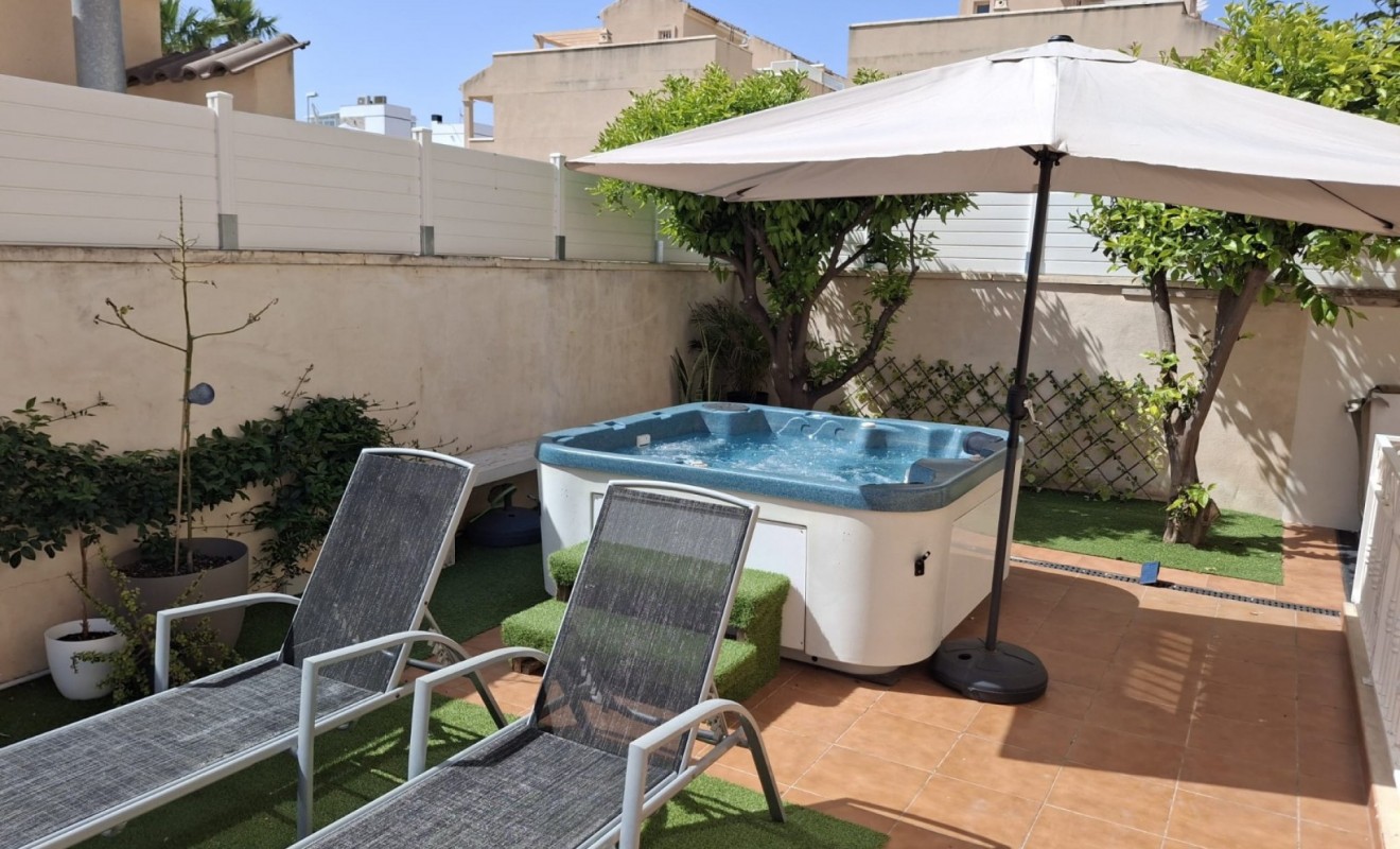 Wederverkoop - Villa Detached - Ciudad quesada - Doña pepa