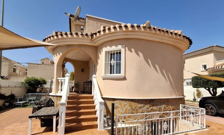 Wederverkoop - Villa Detached - Ciudad quesada - Doña pepa