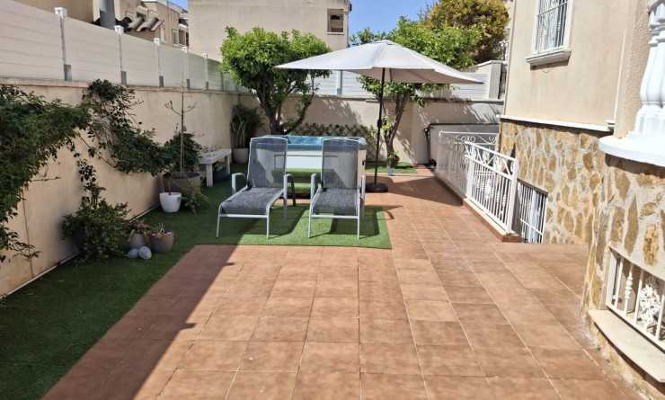 Wederverkoop - Villa Detached - Ciudad quesada - Doña pepa