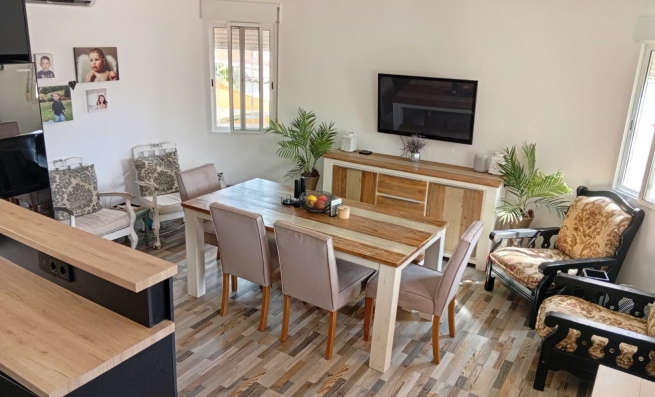 Wederverkoop - Villa Detached - Ciudad quesada - Doña pepa