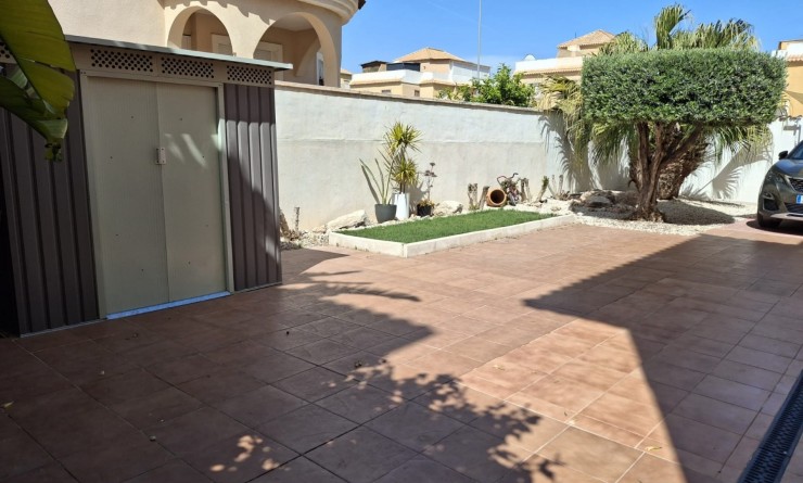 Wederverkoop - Villa Detached - Ciudad quesada - Doña pepa