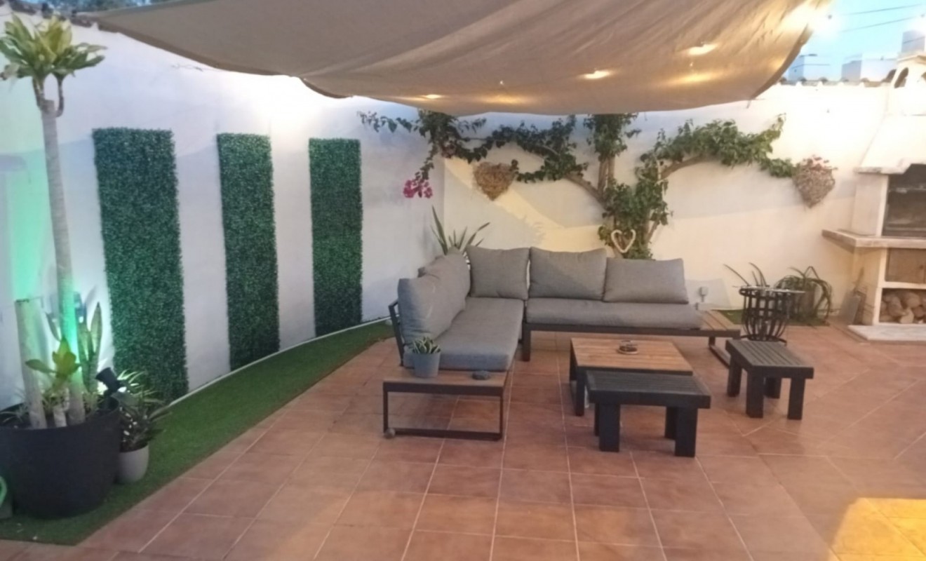 Wederverkoop - Villa Detached - Ciudad quesada - Doña pepa