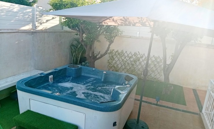 Wederverkoop - Villa Detached - Ciudad quesada - Doña pepa