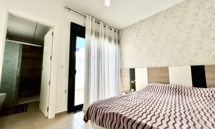 Sale - Townhouse - Los Dolses