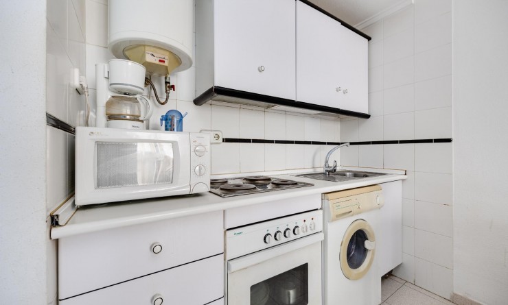 Sale - Apartamento - Torrevieja - Playa del Acequión