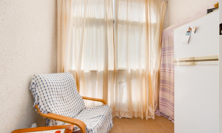 Sale - Apartamento - Torrevieja - Playa del Acequión