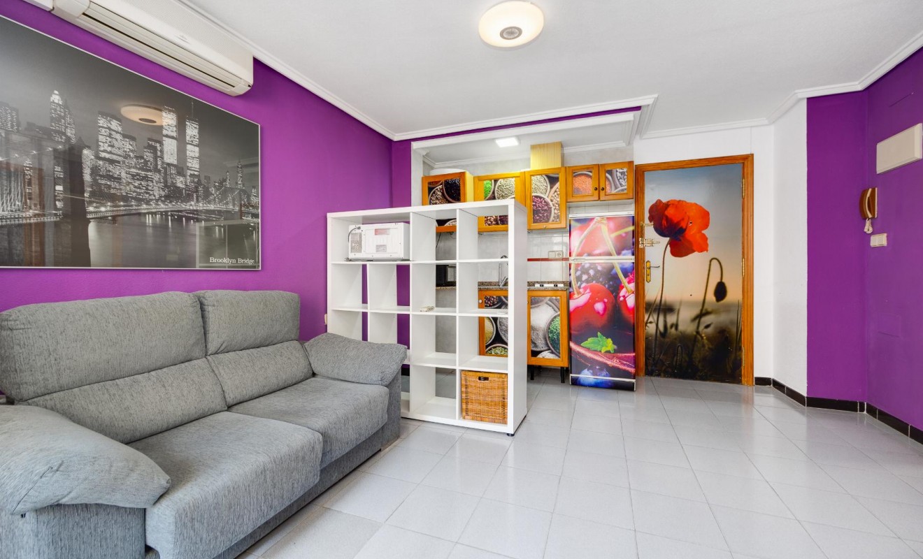 Sale - Apartamento - Torrevieja - Playa de Los Locos-Curva del Palangre