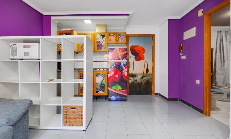 Sale - Apartamento - Torrevieja - Playa de Los Locos-Curva del Palangre