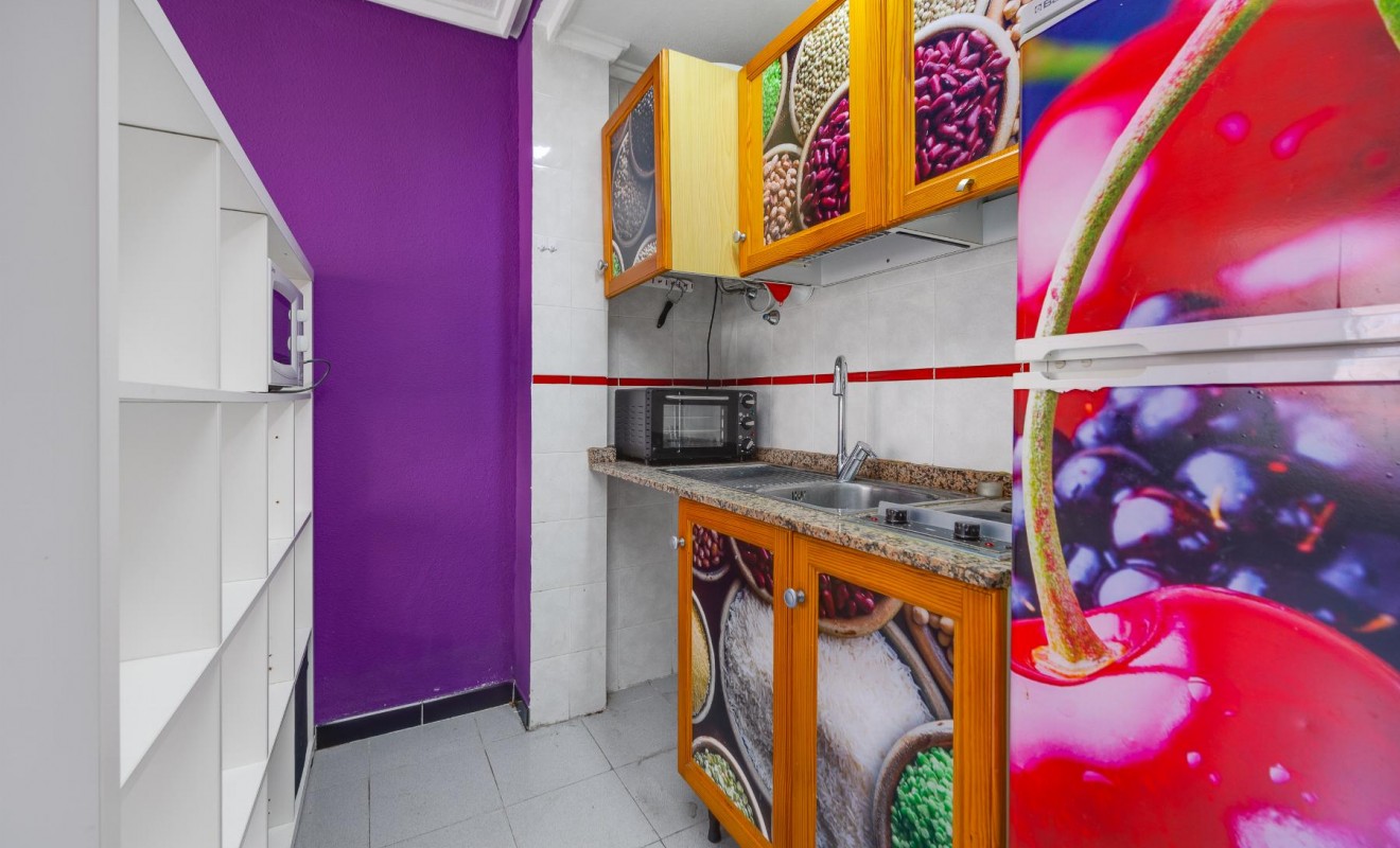 Sale - Apartamento - Torrevieja - Playa de Los Locos-Curva del Palangre