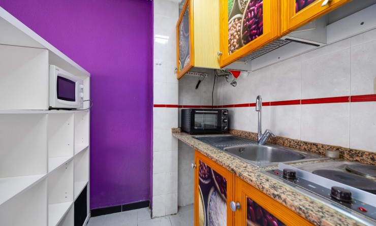 Sale - Apartamento - Torrevieja - Playa de Los Locos-Curva del Palangre