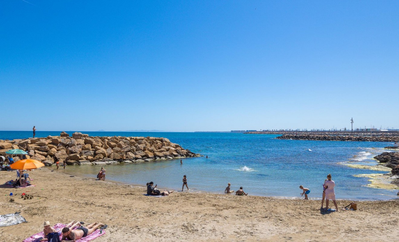 Sale - Apartamento - Torrevieja - Playa de Los Locos-Curva del Palangre