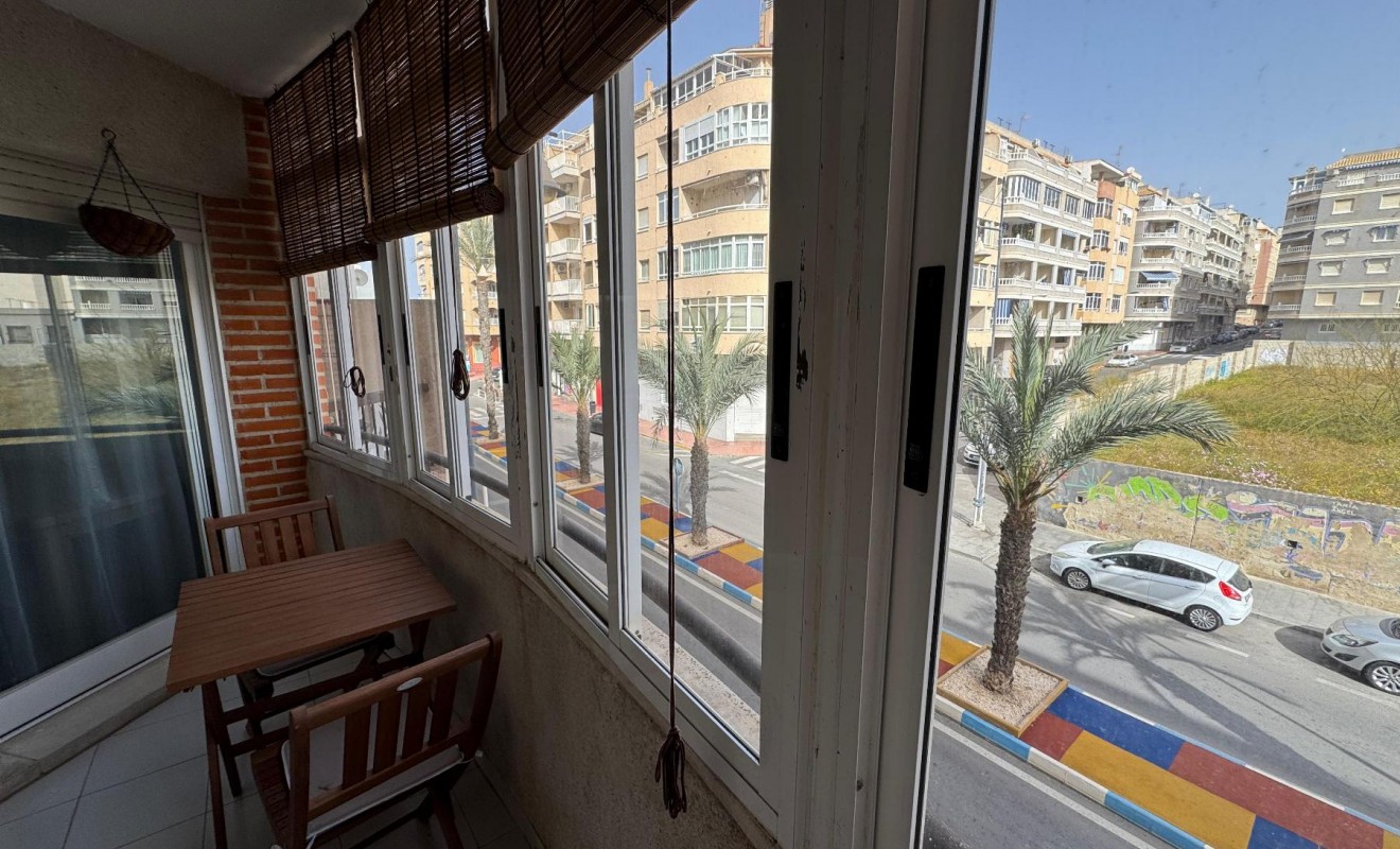 Sale - Estudio - Torrevieja - Playa de Los Locos-Curva del Palangre