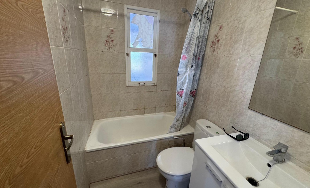 Sale - Estudio - Torrevieja - Playa de Los Locos-Curva del Palangre