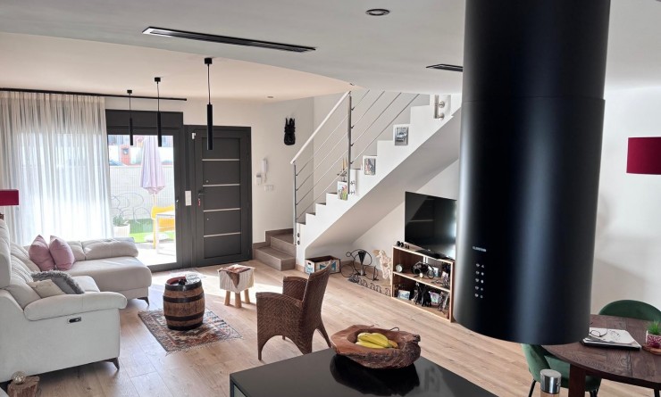 Wederverkoop - Semi Detached Villa - Los Montesinos - La Herada