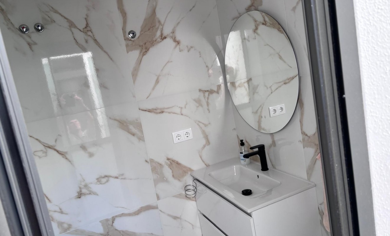 Wederverkoop - Semi Detached Villa - Los Montesinos - La Herada