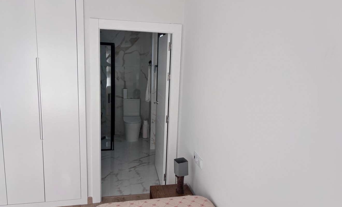 Wederverkoop - Semi Detached Villa - Los Montesinos - La Herada