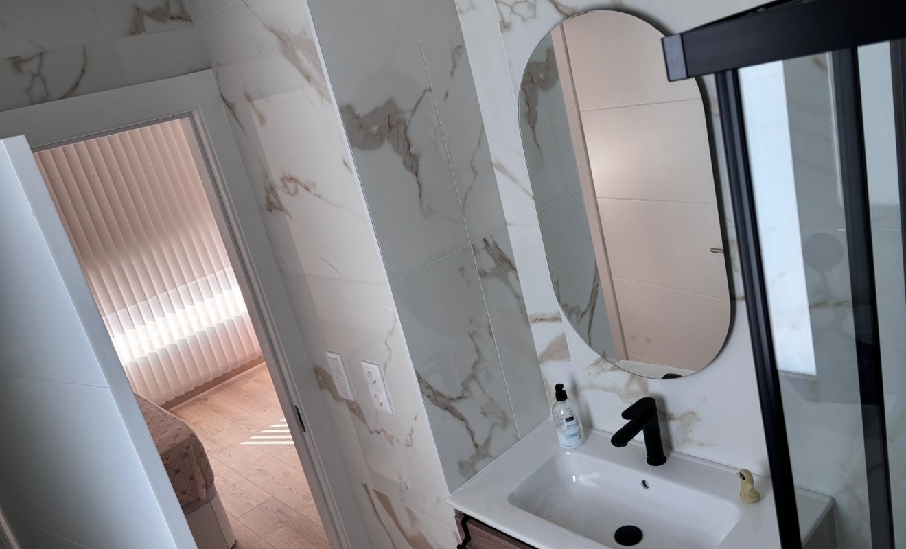 Wederverkoop - Semi Detached Villa - Los Montesinos - La Herada